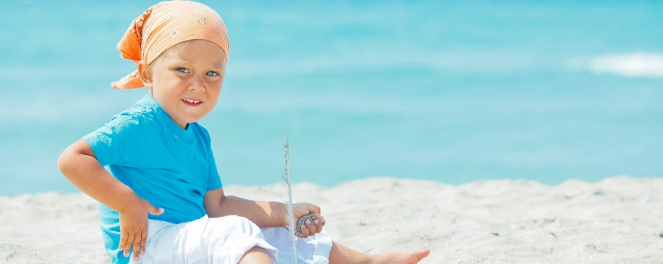 Piscina y terraza en Can Carro