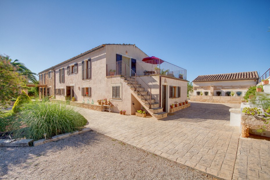 exteriors_15-930x620